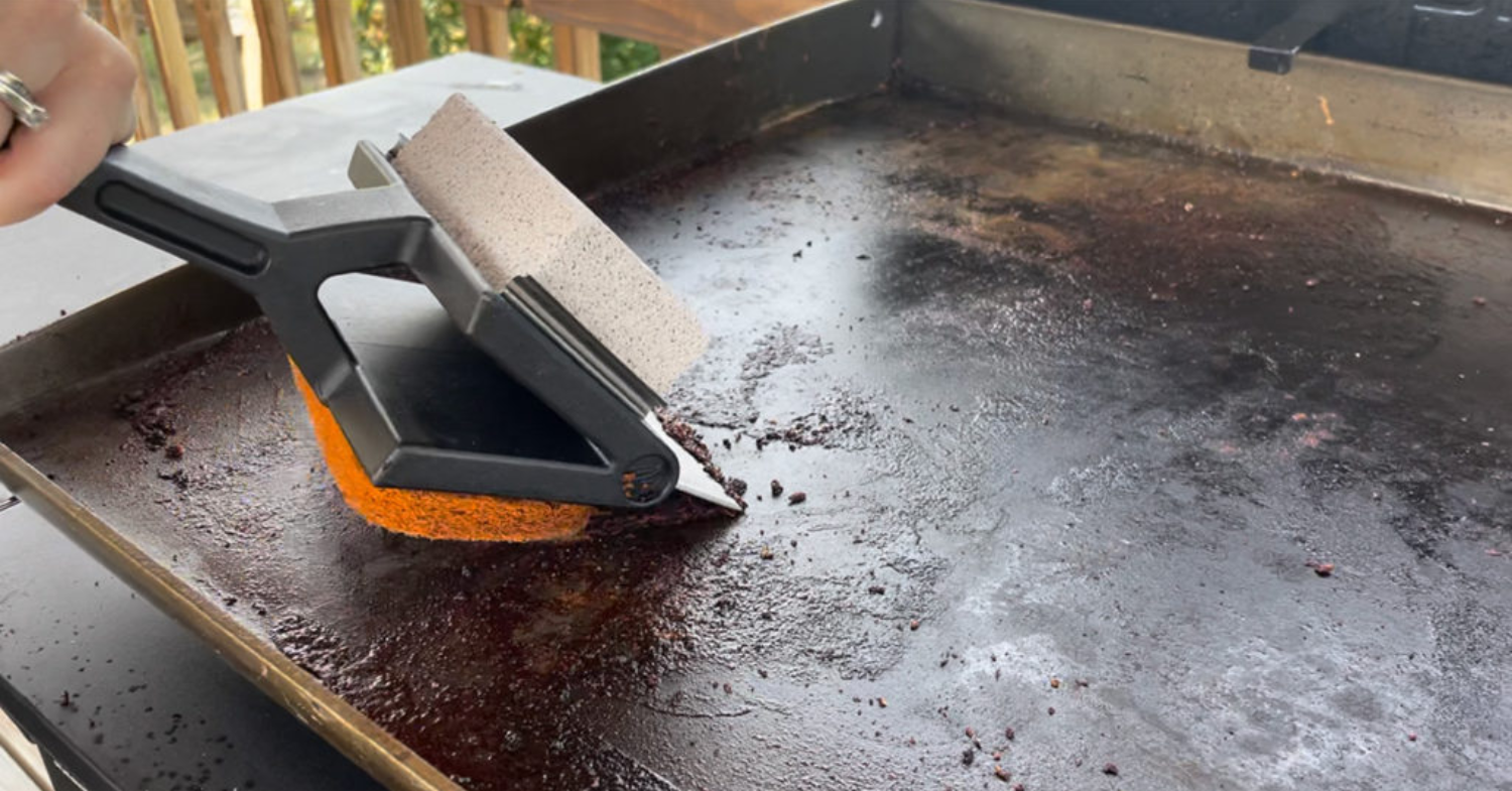 how to clean blackstone griddle