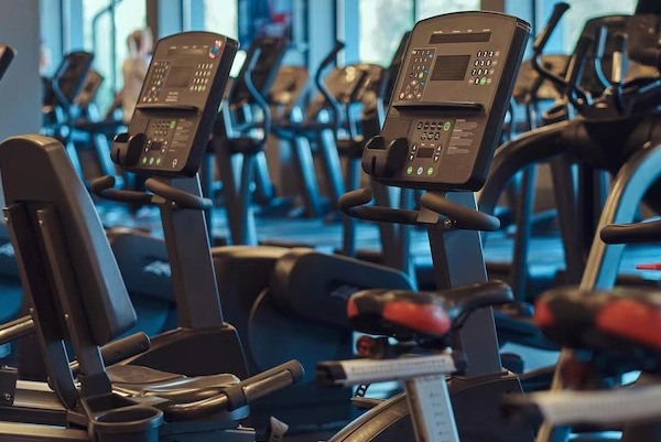 professional gym cleaning